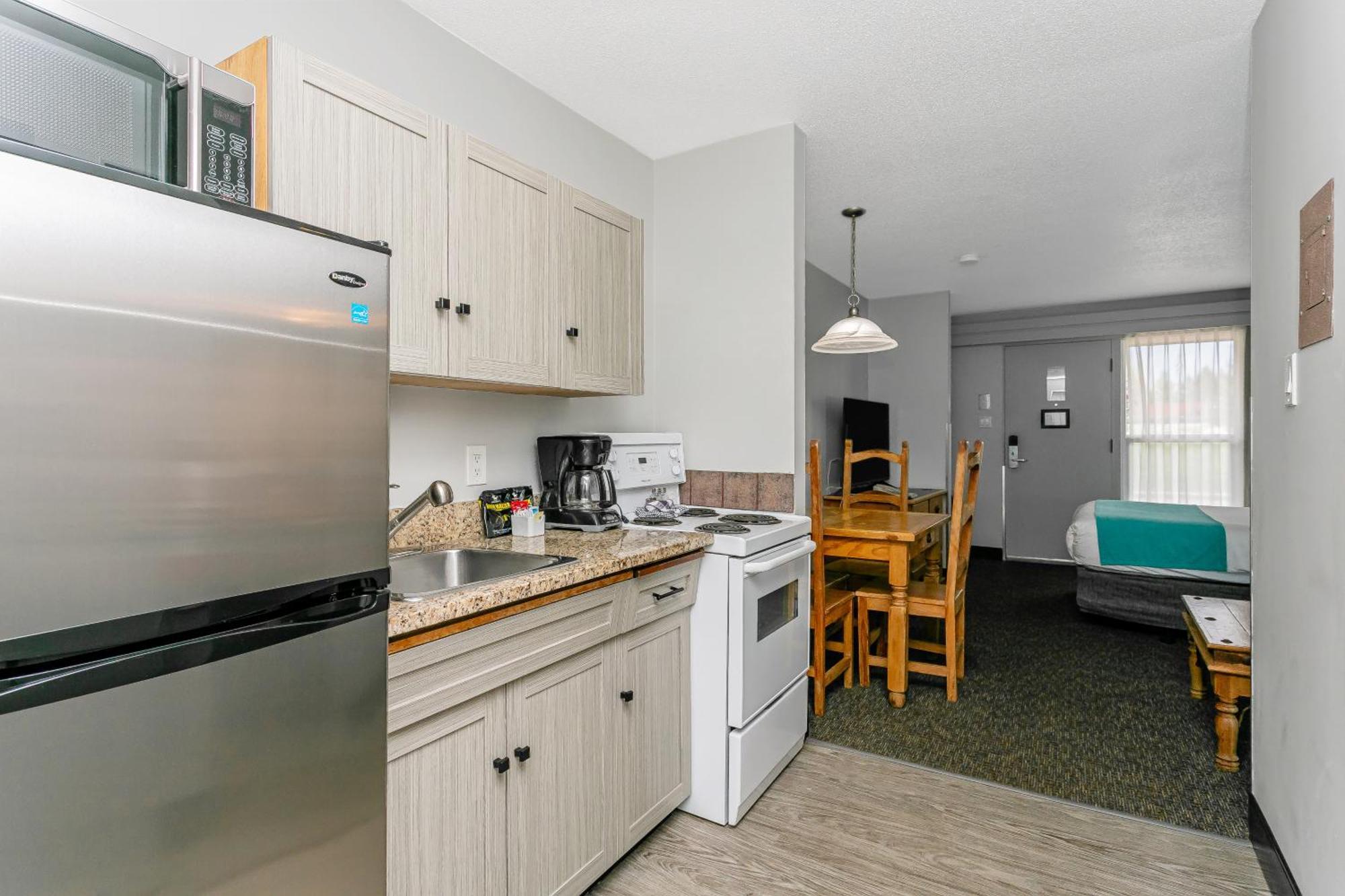 Hotel Tonquin